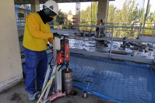 Taladrando y perforando el hormigón