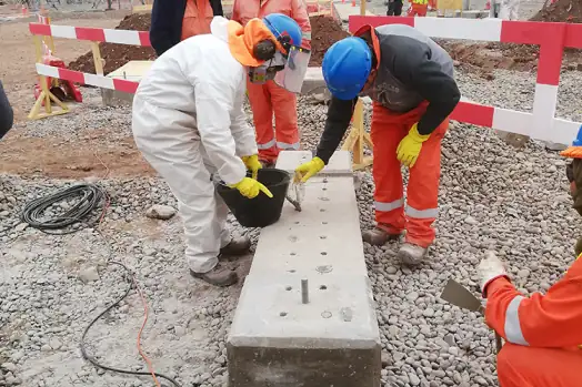 Utilizando cemento expansivo para romper el hormigón